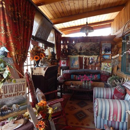 Idle Spurs Log Cabin Bed & Breakfast Black Diamond エクステリア 写真