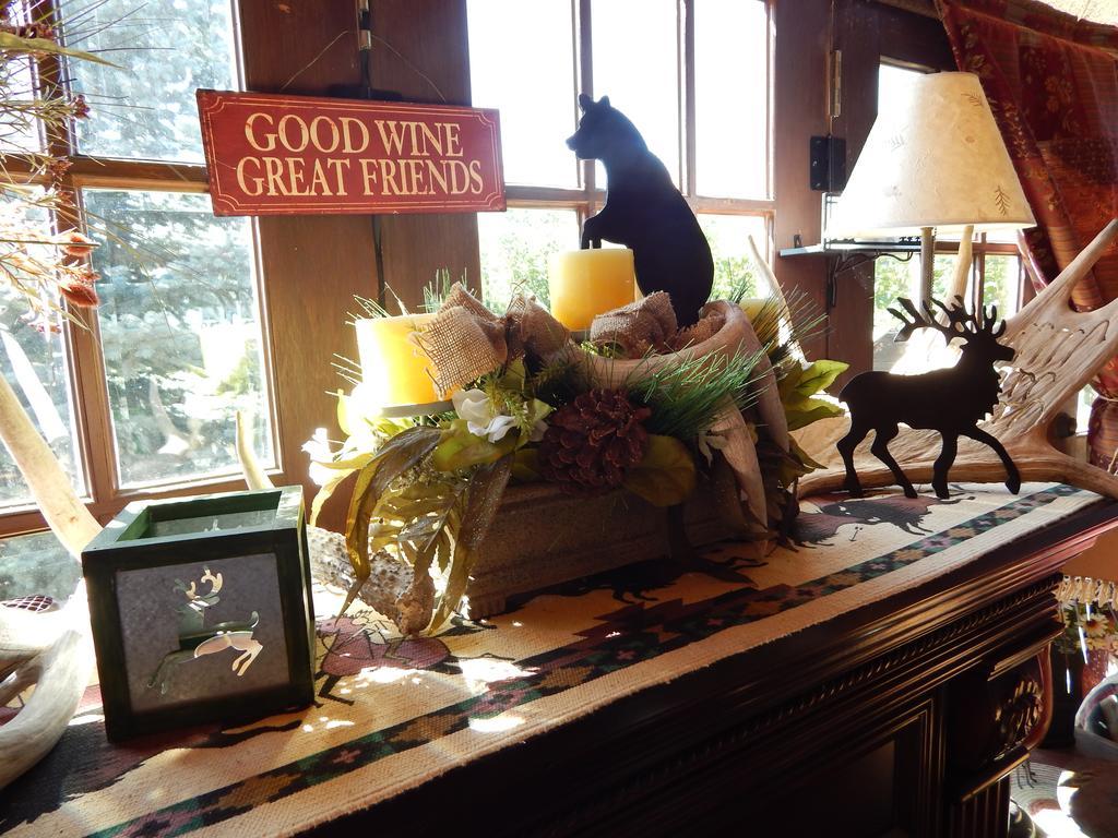 Idle Spurs Log Cabin Bed & Breakfast Black Diamond エクステリア 写真