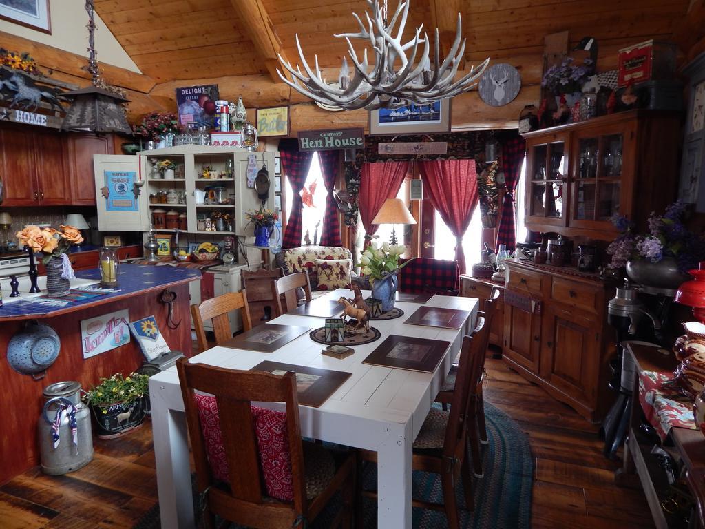 Idle Spurs Log Cabin Bed & Breakfast Black Diamond エクステリア 写真