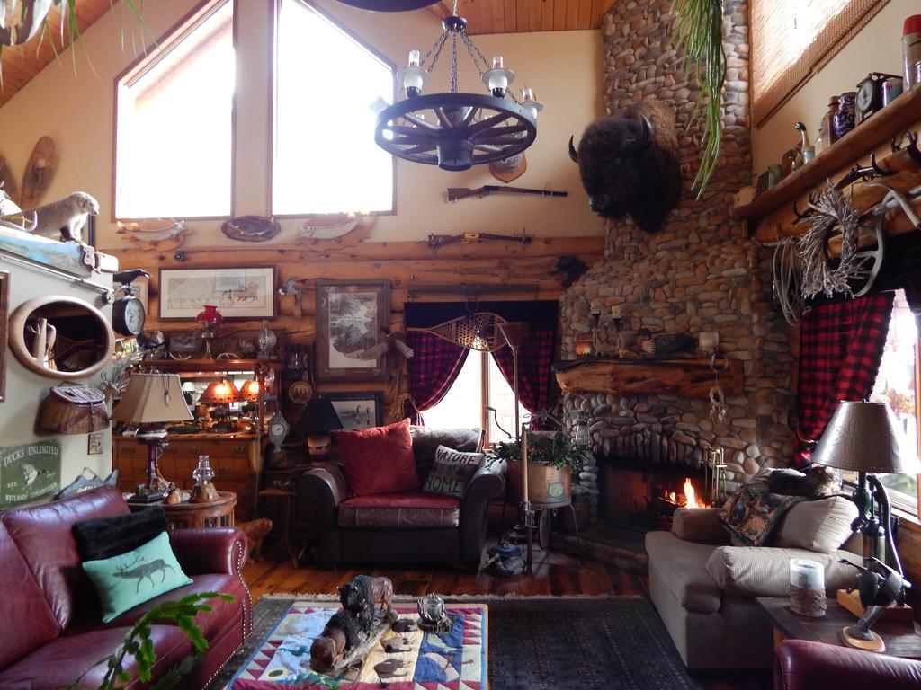 Idle Spurs Log Cabin Bed & Breakfast Black Diamond エクステリア 写真